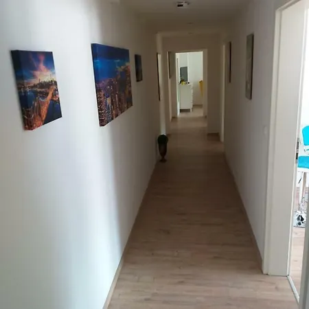 Apartman The New 70's *